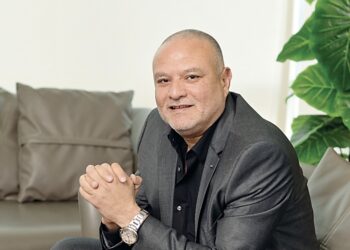 ضياء الدين فرج: إجراءات الحكومة لدعم الاقتصاد المصري تعزز قدرة السوق العقاري على الاستقرار 