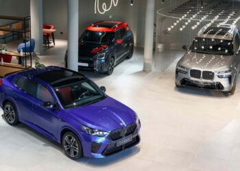 “جلوبال أوتو” تعيد افتتاح صالة عرض BMW وMINI بالطريق الصحراوي في منطقة أبو رواش