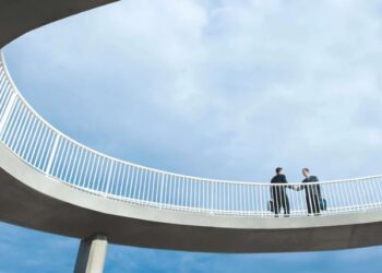 ديل تكنولوجيز وإريكسون تشكلان شراكة استراتيجية لتسريع التحول السحابي لشبكات الاتصالات