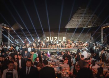 «جذور » تنطلق من سفح الأهرامات بمشروع عالمي « NEO» خلال احتفالية ضخمة