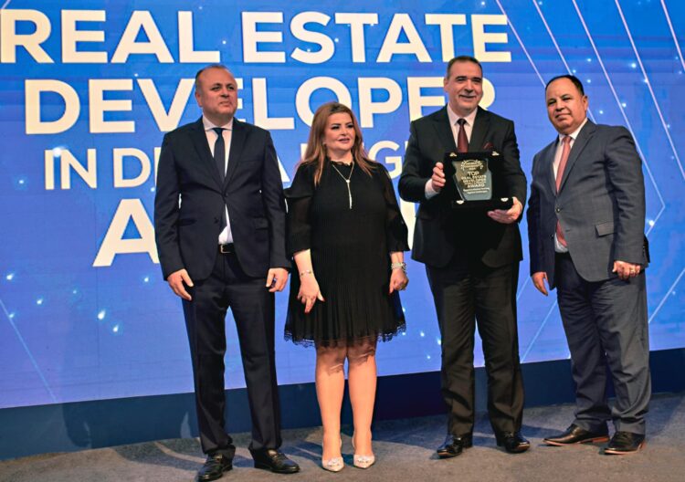 شركة «دلتا كابيتال للتطوير» تفوز بجائزة «أفضل مطور عقاري في الدلتا» تتويجًا لمسيرة نجاحها وبصمتها الرائدة في السوق العقاري 