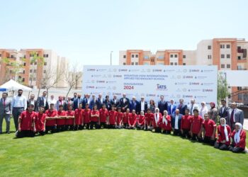 افتتاح مدرسة ماونتن فيو الدولية للتكنولوجيا التطبيقية(IATS) كأول مدرسة متخصصة في إدارة المنشآت والمسطحات الخضراء