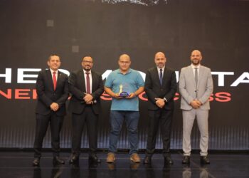 البستانى تكرم شركاء النجاح لتحقيق المستهدفات البيعية لمشروع “نوفا اسكوير” وتطرح المرحلة الثانية