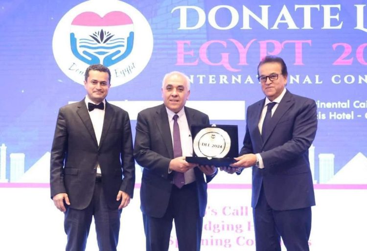 رئيس الوزراء يلتقي بأبرز علماء العالم في مجال زراعة الأعضاء خلال الحفل الختامي للمؤتمر الدولي لمؤسسة “تبرع مصر حياة