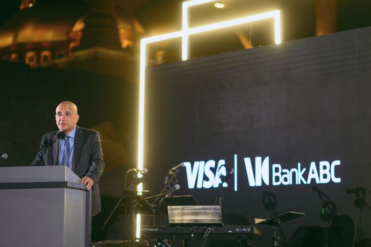 بنك ABC و Visa يطلقان بطاقة فيزا “انفينيت” المعدنية