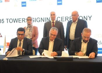 توقيع 3 اتفاقيات لتنفيذ أطول أبراج بغرب القاهرة بالشراكة بين هيئة المجتمعات وأركان بالم 