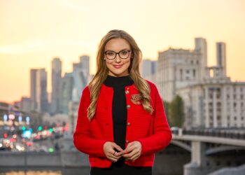 آنا كنيشينكو في البيت الروسي للاحتفال باطلاق «جسور مصر» ومشاركة مصر في «البريكس»