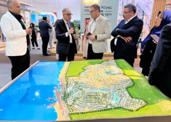 وزير الإسكان يتفقد الجناح المصرى بمعرض سيتى سكيب بمدينة الرياض بالمملكة العربية السعودية