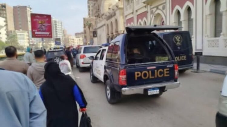 وفاة عقيد شرطة اثناء اعتداء أحد المترددين على فرع بنك مصر بالفيوم