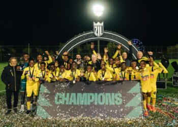 نادي أسيك الإيفواري يتوج بالنسخة الأولى من بطولة زد الدولية للناشئين تحت 15 سنة.. و لاعبه دومبيا بيما يحصد جائزة أفضل لاعب