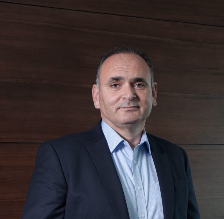 “فوربس” تختار أمين سراج العضو المنتدب لشركة هايد بارك العقارية بقائمة قادة الشركات العقارية الأكثر تأثيرًا في الشرق الأوسط لعام 2025