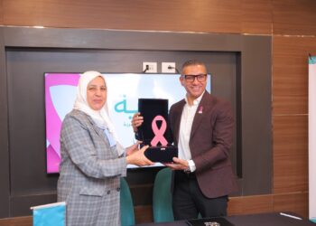 ” رويال ” للتطوير العقارى توقع بروتوكول تعاون مع ” بهية ” لدعم محاربات سرطان الثدى
