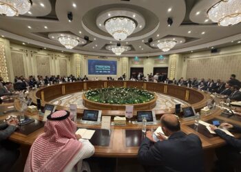 الرئيس التنفيذي لشركة «الصفوة للتطوير العمراني SUD» يشارك في المائدة المستديرة لـ« Ethmar»