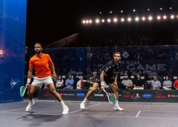 مصطفى عسل ونوران جوهر يتأهلان للدور نصف نهائي بطولة بالم هيلز المفتوحة للإسكواش