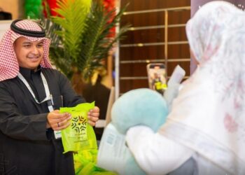 بدء توافد طلائع الحجاج إلى مكة المكرمة والمدينة المنورة بوصول حجاج ماليزيا