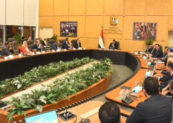 الإسكان تستجيب لمطالب غرفة التطوير العقاري وتوافق على 5 تيسيرات من بينها تجديد خفض الفائدة عند 15 % والسماح بتحويل الوحدات الى فندقية دون رسوم