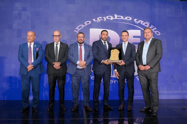 “الرياض مصر” تشارك في ملتقى مطوري مصر بحضور مساعد وزير الإسكان