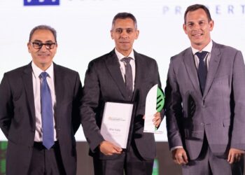 تكريم مصر إيطاليا العقارية بجائزة شنايدر إلكتريك للاستدامة 2024 في الشرق الأوسط وأفريقيا