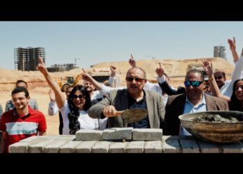 “جولدن تاون” تنفّذ أربعة مشروعات بالتوازي.. وتتعاقد مع محرم بخوم.. وتستعد لإطلاق مشروعها الخامس والأضخم