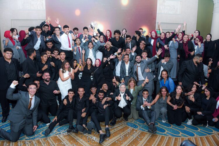 هايد بارك للتطوير العقاري ترعي مسابقة “إيناكتس” وتتوج فريق جامعة مصر للعلوم والتكنولوجيا لتمثيل مصر عالميًا