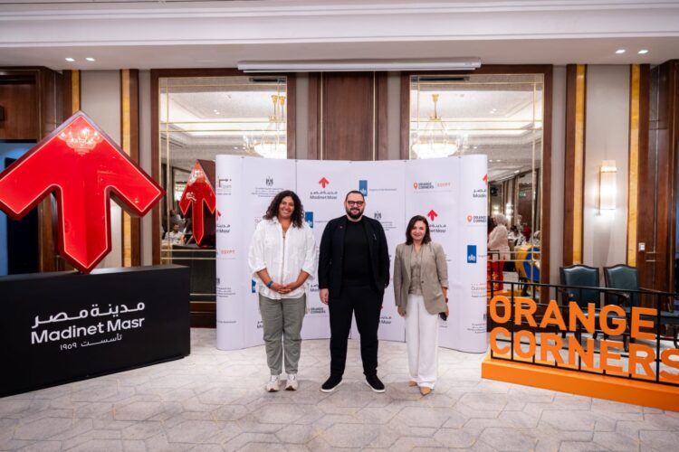 مدينة مصر تحتفل مع دفعة عام 2024 بالتخرج من مبادرة Orange Corners في مصر
