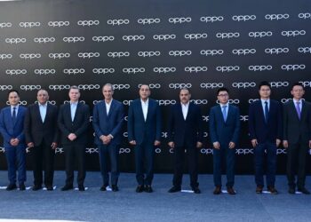 رئيس الوزراء يفتتح مصنع شركة “أوبو” العالمية فى مصر لتصنيع الهواتف المحمولة بالعاشر من رمضان