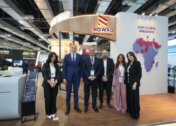 شركة “روّاد الهندسة الحديثة” تستعرض قدراتها الشاملة في تنفيذ المشاريع خلال معرض TransMEA 2025