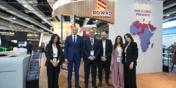 شركة “روّاد الهندسة الحديثة” تستعرض قدراتها الشاملة في تنفيذ المشاريع خلال معرض TransMEA 2025