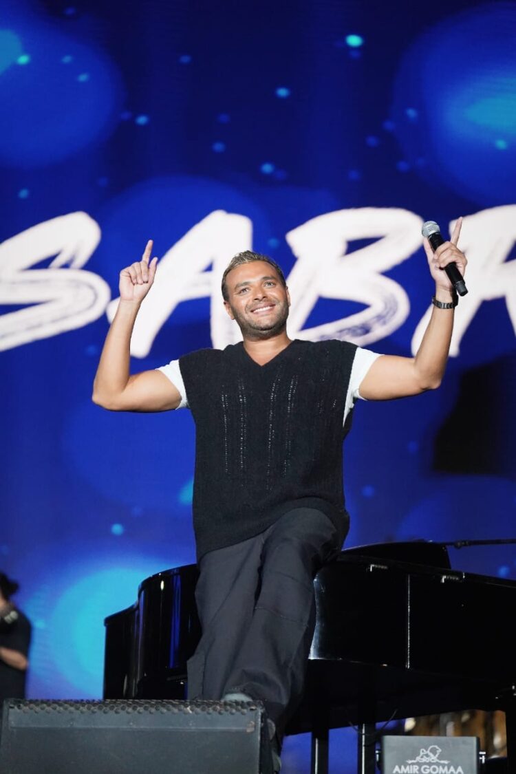 بالصور .. رامي صبري يتألق بحفل عالمي في أرينا التجمع .. ويطلق مبادرة للاستفادة من قوة مصر الناعمة بمحافظات الجمهورية