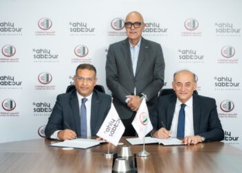 الأهلي صبور توقّع عقود تعاون استراتيجية مع “الشمس للمقاولات” لتسريع وتيرة الإنجاز في مشروعاتها الكبرى