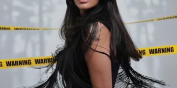 المغربية صافية التازي تتخطى ال 1.6 مليون مشاهدة ب”اول نظرة” .. وتجري جلسات عمل لدويتو باللهجة المصرية