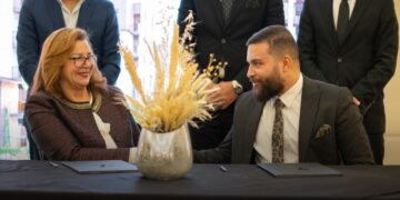 شركة «Valero Developments» توقع شراكة استراتيجية مع «كاد لإدارة المشروعات»