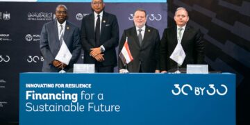 بنك مصر يوقع اتفاقية تمويل بقيمة 150 مليون دولار مع مؤسسة التمويل الدولية لتوسيع محفظته الخضراء وتعزيز تمويل المشروعات المرتبطة بالمناخ