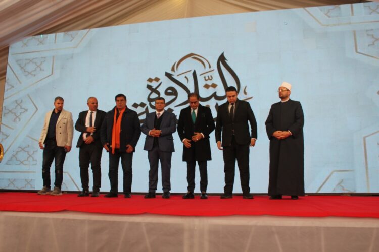 في إطار المسؤولية المجتمعية .. مجلس أمناء مدينة بدر برئاسة عبدالرحمن الزعيم يرعى احتفالية كبرى لتكريم حفظة القرآن في ختام مسابقة «مدينة التلاوة »