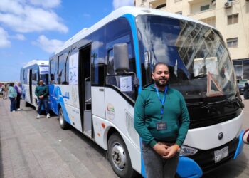 سيزر للنقل تطلق خدمة نقل جماعي بديلة للترام في الإسكندرية.. وسعر التذكرة “7 جنيه”