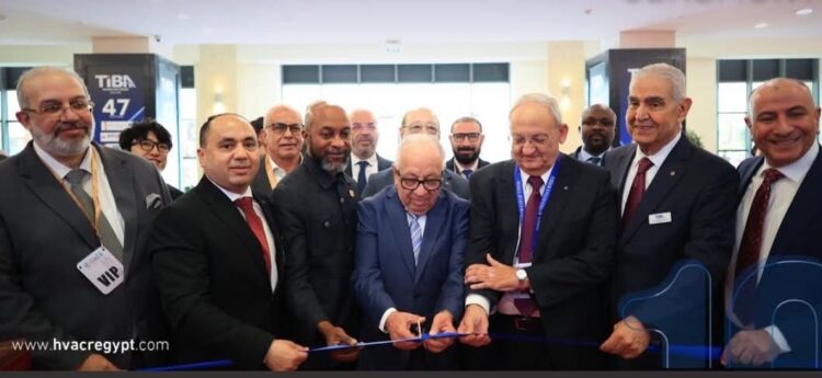 افتتاح الدورة العاشرة من المعرض والمؤتمر الدولي للتبريد وتكييف الهواء والتدفئة والعزل بمركز مصر للمعارض الدولية