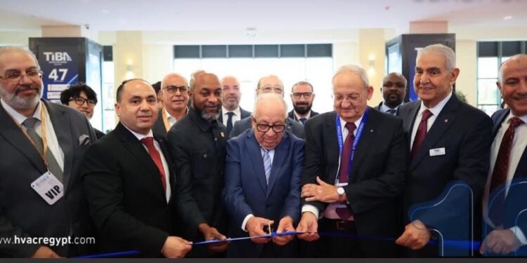 افتتاح الدورة العاشرة من المعرض والمؤتمر الدولي للتبريد وتكييف الهواء والتدفئة والعزل بمركز مصر للمعارض الدولية