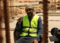 “رويال” للتطوير تحتفل بعيد العمال على طريقتها الخاصة بحكاية إنسانية من قلب مواقع مشروعاتها
