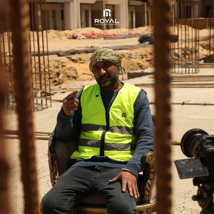 “رويال” للتطوير تحتفل بعيد العمال على طريقتها الخاصة بحكاية إنسانية من قلب مواقع مشروعاتها