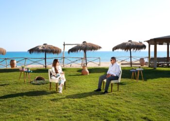 الإعلامية منى العمدة تحاور مدير مبيعات “الوعد البحر الأحمر للتنمية” لاستعراض المزايا التنافسية لمشروع “تافيرا باي”