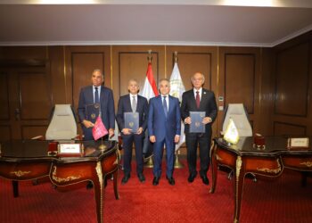 بنك مصر يوقع بروتوكول تعاون مع “وزارة العدل” بالتعاون مع شركة “إي فاينانس” لدعم منظومة التحصيل الإلكتروني
