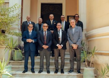 «هوم تاون للتطوير» تخطط لإطلاق برنامج تدريب عملي للشباب بالتعاون مع كلية الفنون الجميلة