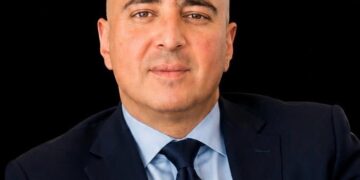 حاتم عادل مديرا تنفيذيًا لشركة «روشن مصر للتطوير العقاري» بخبرة تتجاوز 20 عامًا بالسوق المصري