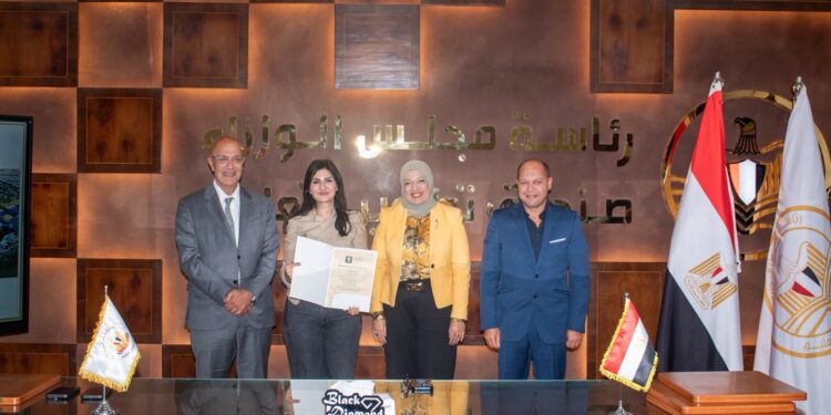 «تطوير التعليم بالوزراء» يحتفل بتخريج أول دفعة من البرنامج المهني للمسوقين العقاريين