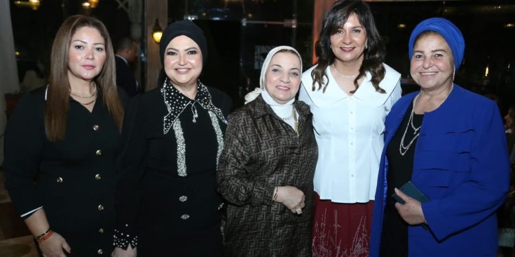 بالصور.. نبيلة مكرم وعبد الناصر عمر ورباب عبد العاطي في ندوة استثنائية لمبادرة “إنتي قوية كده إزاي” بحضور قيادات التحالف الوطني والإعلاميات